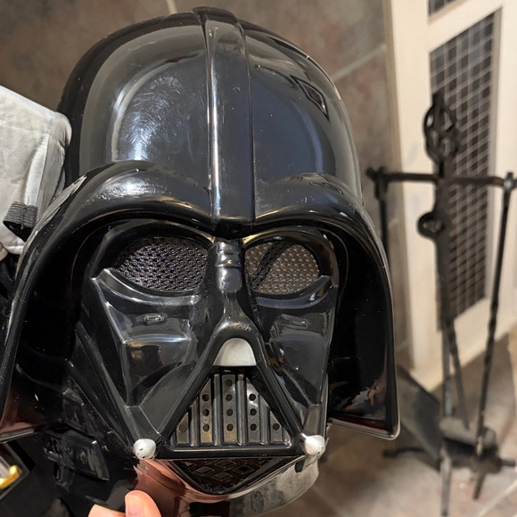 Disney Star Wars darth Vader Costume 7/8 - Picture 8 of 9